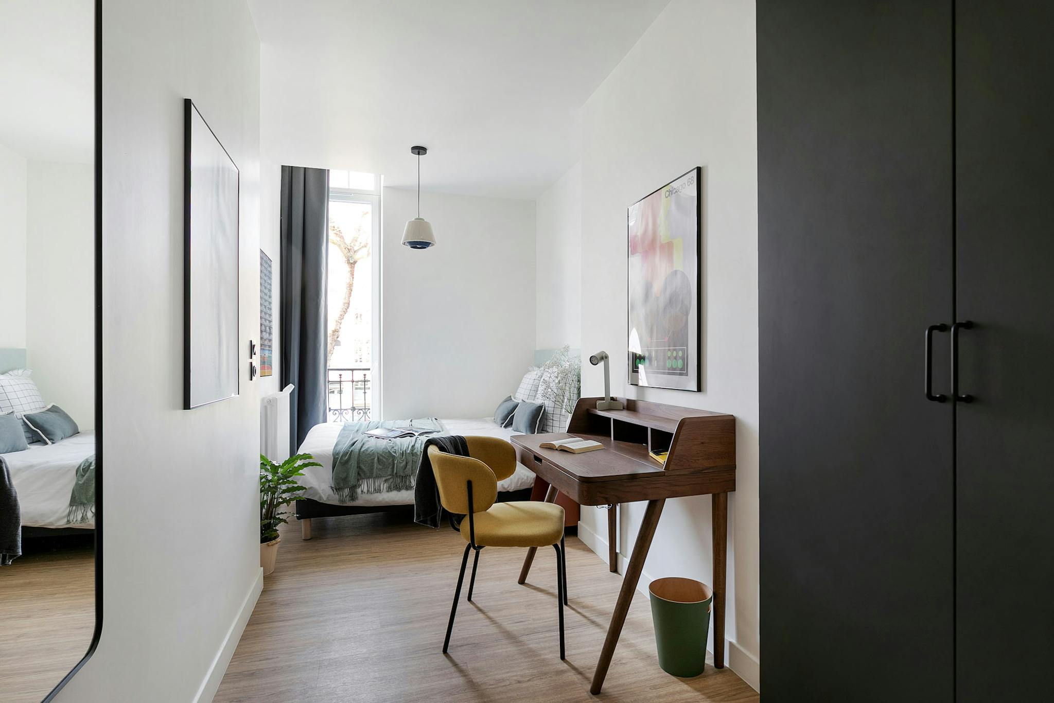 Private Room - Avenue de la République, La Madeleine - Gallery - 1