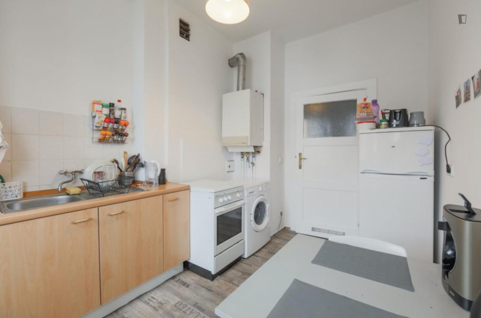 Charming Single Bedroom In The Heart Of Neukölln - 4