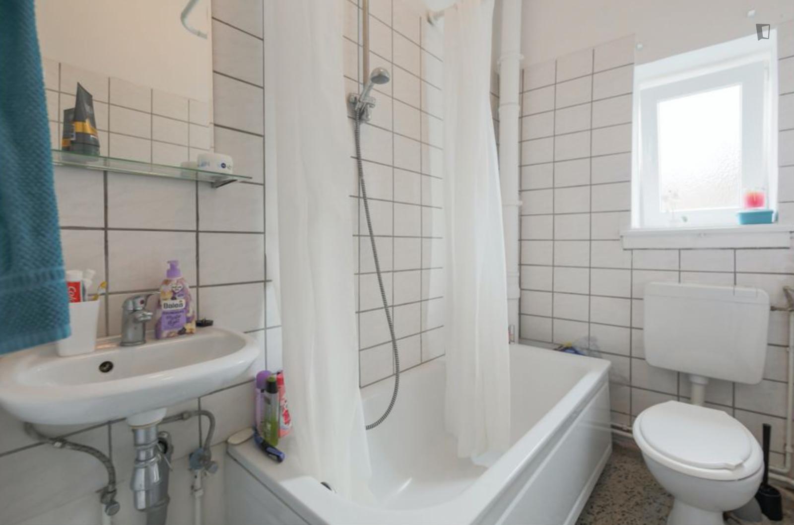 Charming Single Bedroom In The Heart Of Neukölln - 2