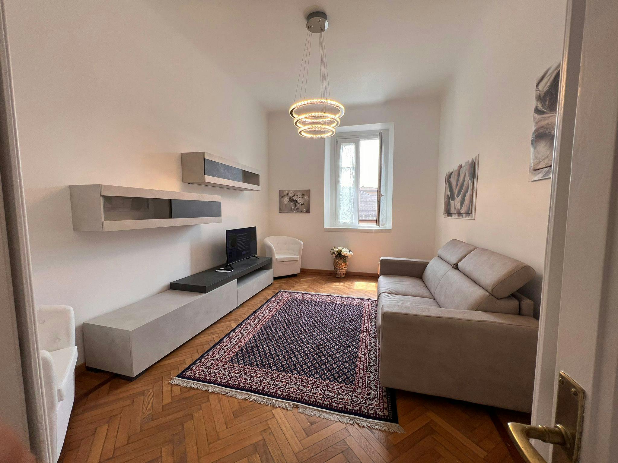  Entire Place  -  Via Magenta, Varese  - Gallery -  1
