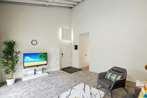 Fairview Rd, Costa Mesa, CA - Gallery - 14