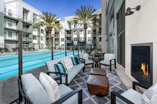 Main St, Irvine, CA