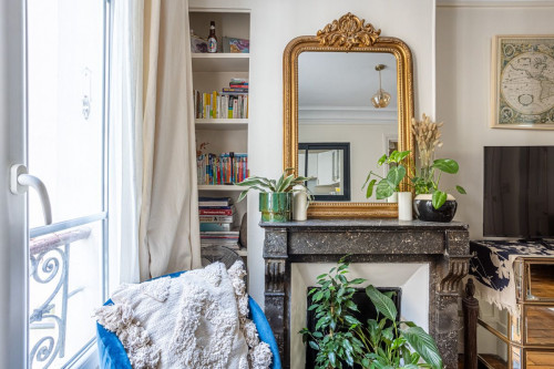 Bright and quiet apartment on courtyard - Renovated - with 1 separate bedroom - metro 3 & 14 - Paris 17