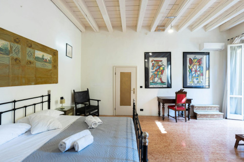 Via del Carro, Bologna