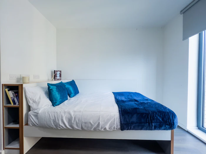  En-Suite Silver  -  Dobbie's Point Roost  - Gallery -  1