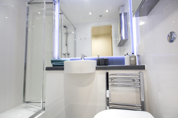  En-Suite Gold Plus - Upper Floor  -  Dobbie's Point Roost  - Gallery -  2