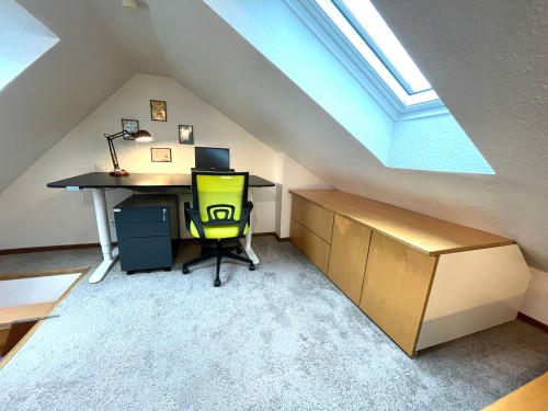 Ideal Living: Close to Nature with Quick Access to the City Center! - Gallery - 12
