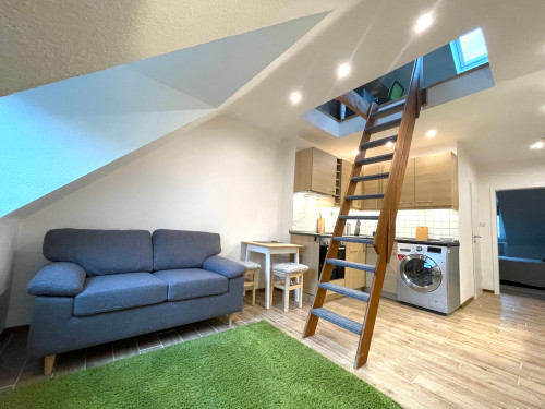 Ideal Living: Close to Nature with Quick Access to the City Center! - Gallery - 9