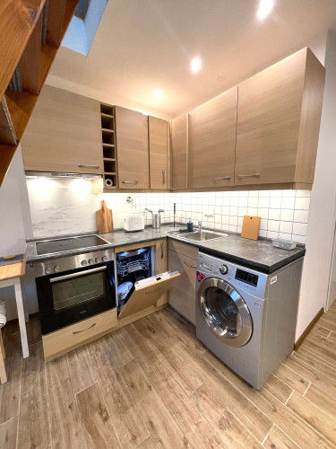 Ideal Living: Close to Nature with Quick Access to the City Center! - Gallery - 4