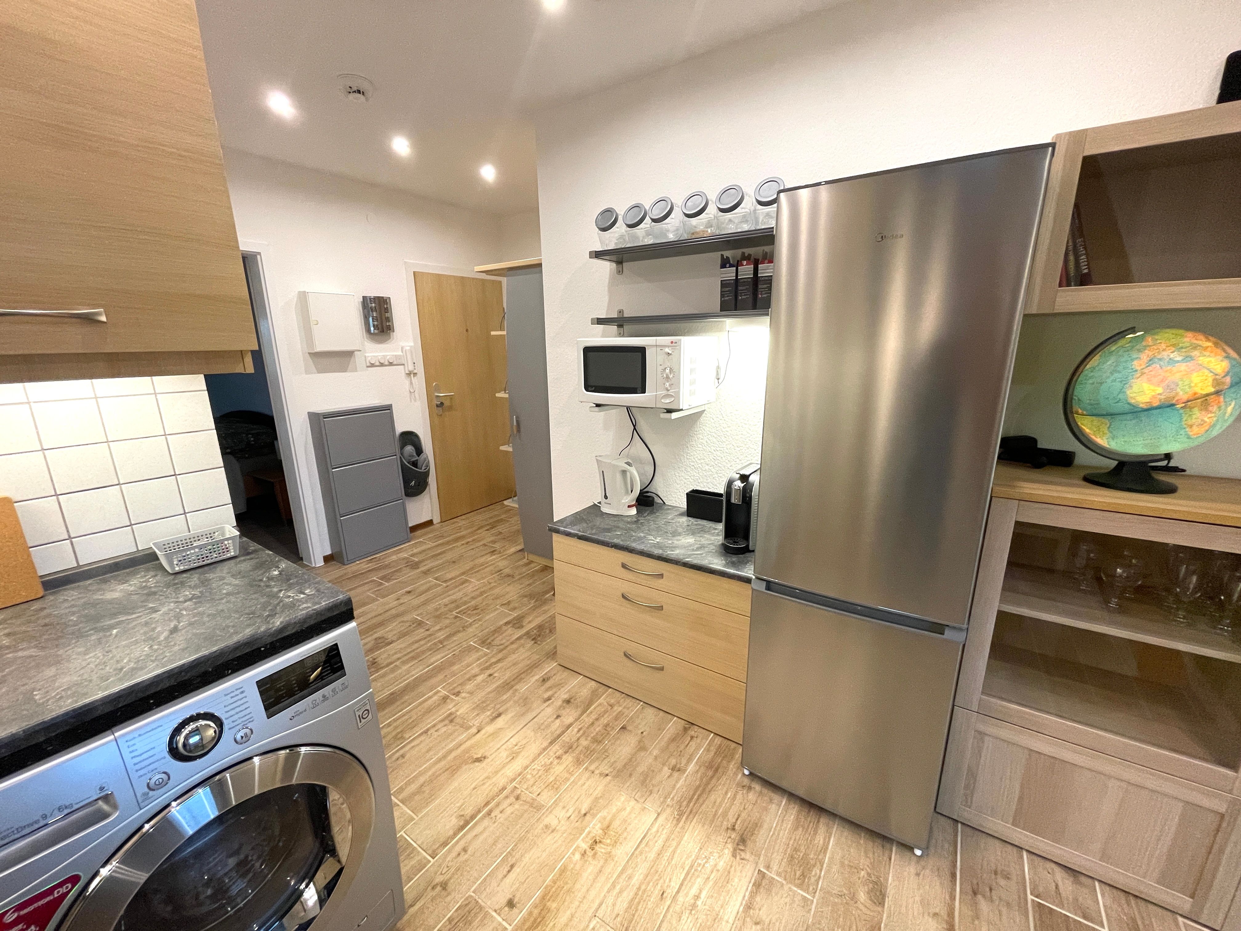 Ideal Living: Close To Nature With Quick Access To The City Center! - 2