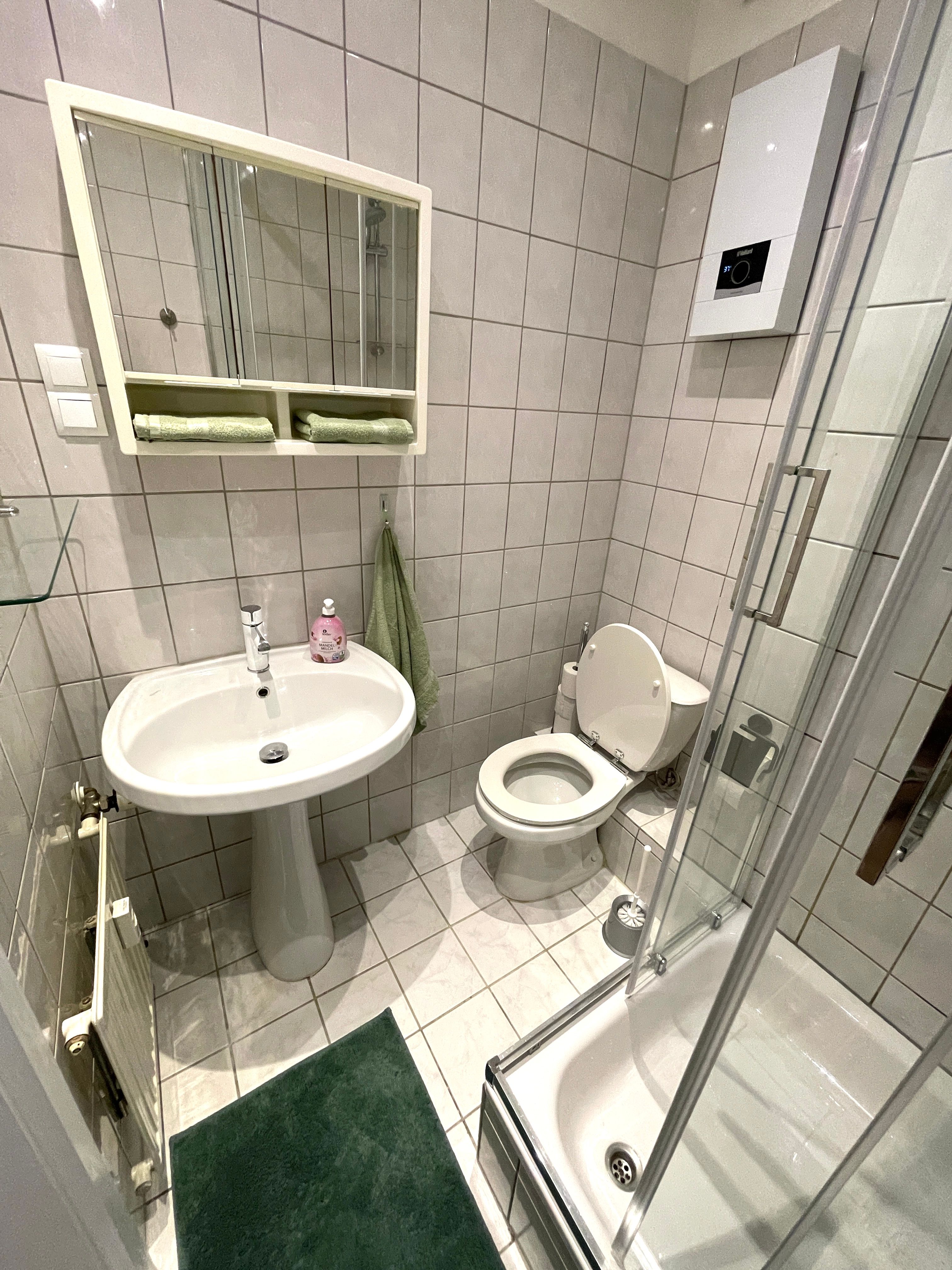 Ideal Living: Close To Nature With Quick Access To The City Center! - 13