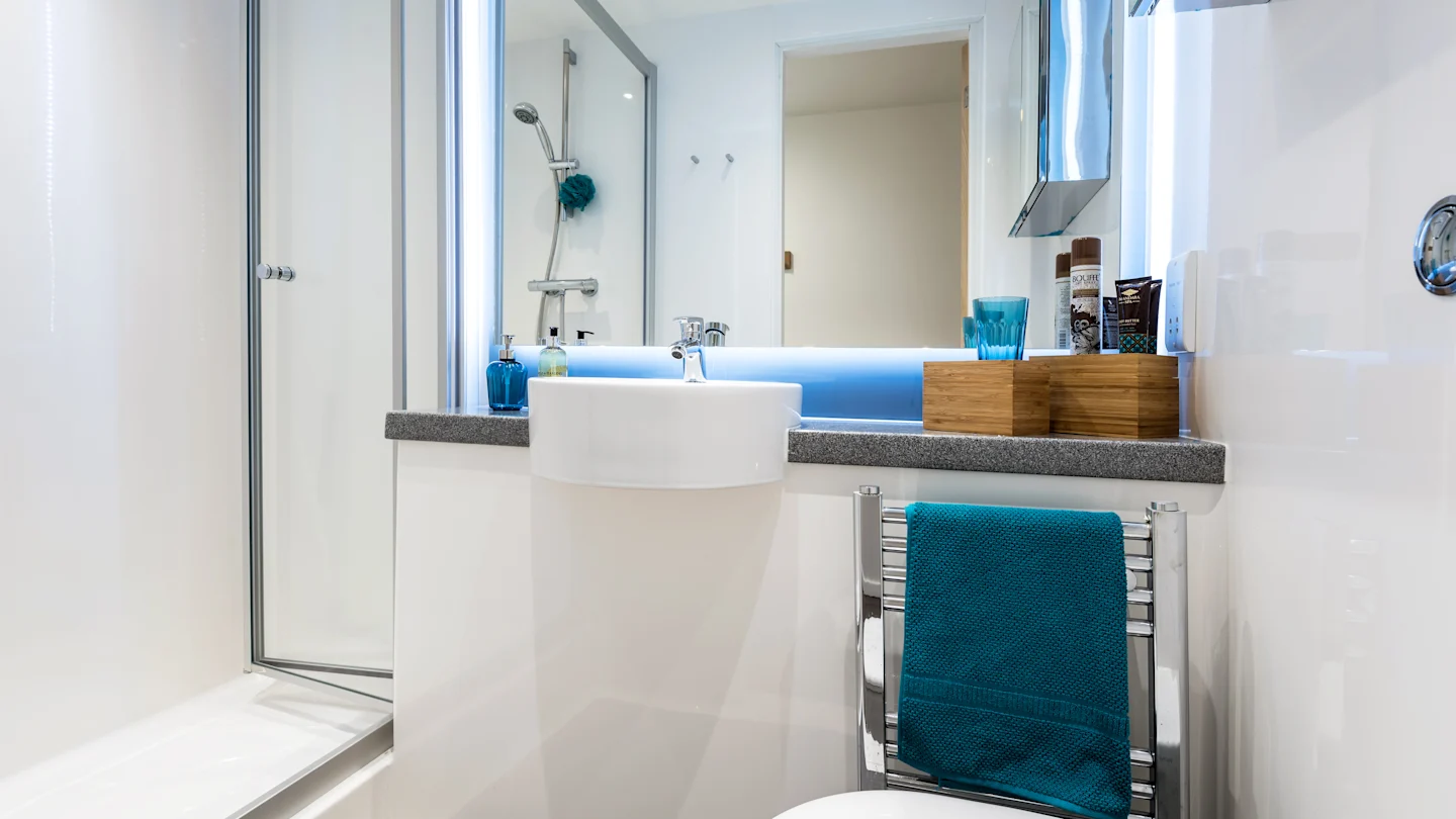  Silver En-Suite  -  Dunaskin Mill  - Gallery -  2