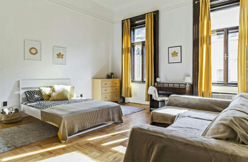 Erzsébet körút, Budapest - Gallery - 11