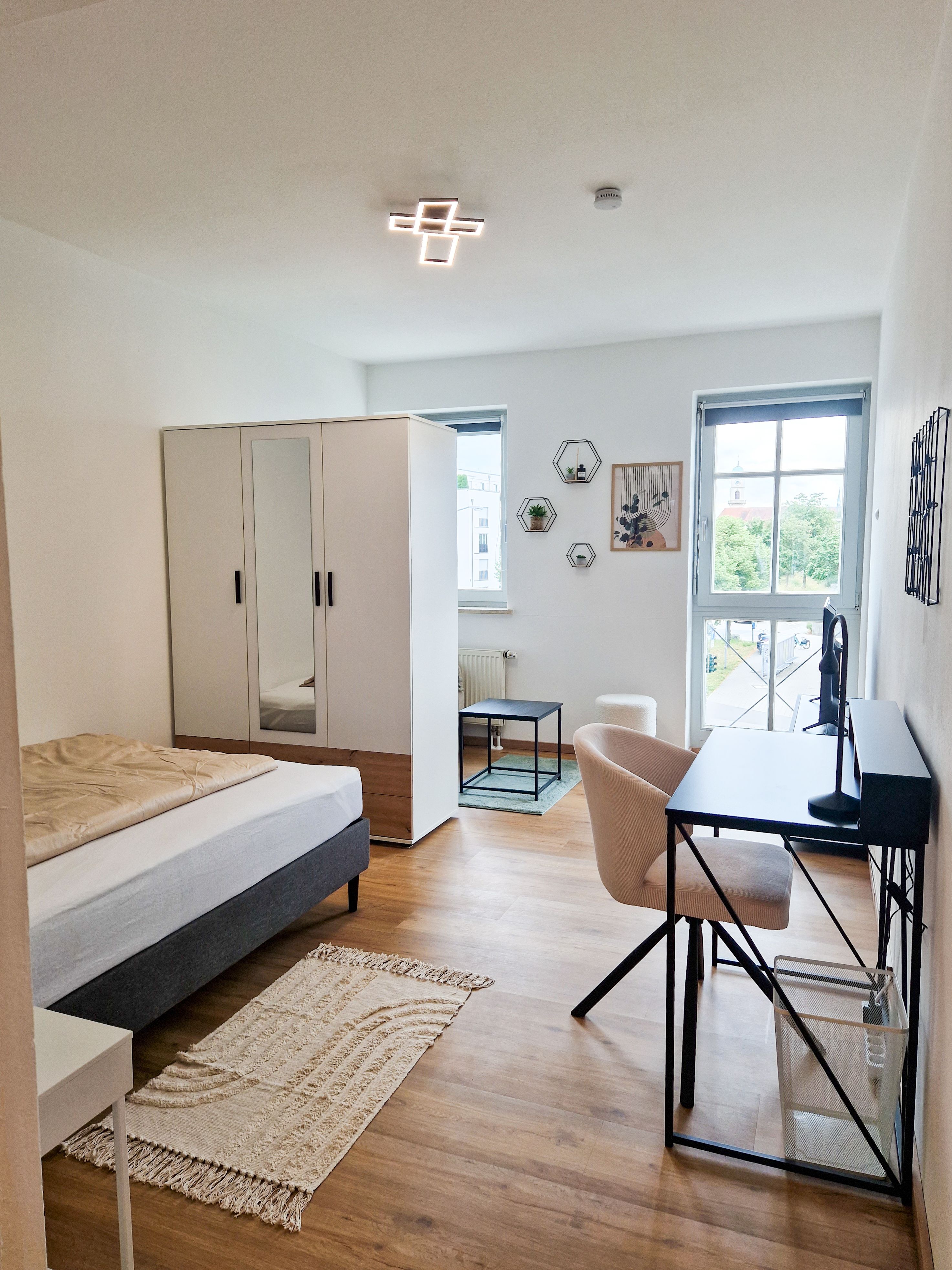 Bright & Wonderful Loft In Regensburg - 19