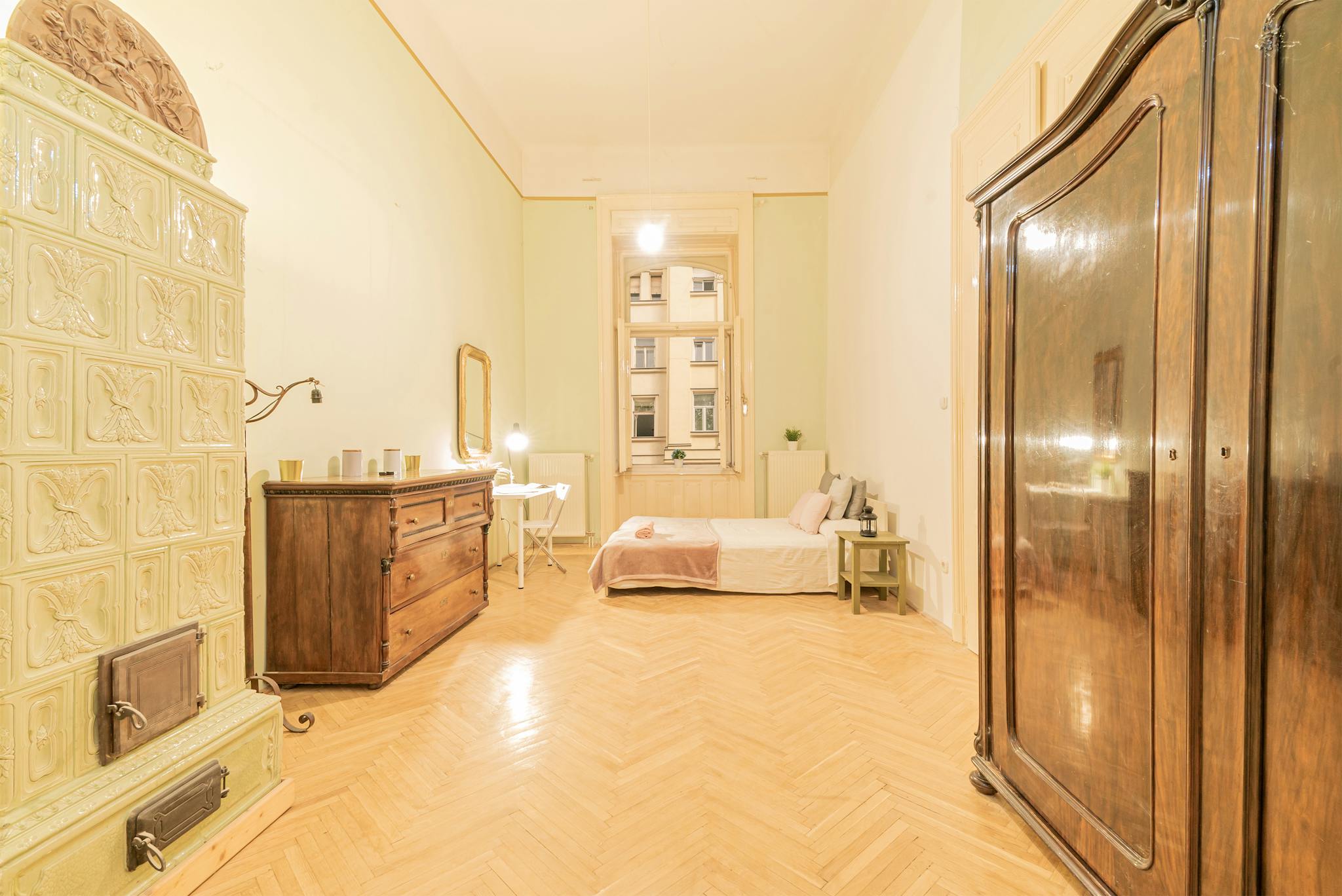 Private Room - 1