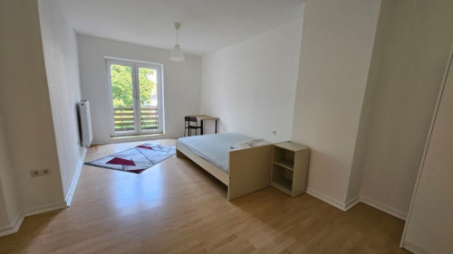 Beautiful bright room in shared 4-room flat in the middle of Bremen-Schwachhausen.  - Gallery -  3