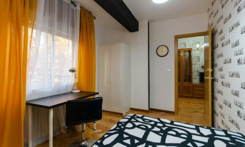 Calle Manuel Azaña, Alcalá de Henares - Gallery - 16