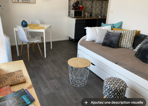 Furnished studio apartment in a student residence near Porte St Roch