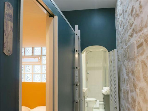 Rue de la Fontaine du But, Paris