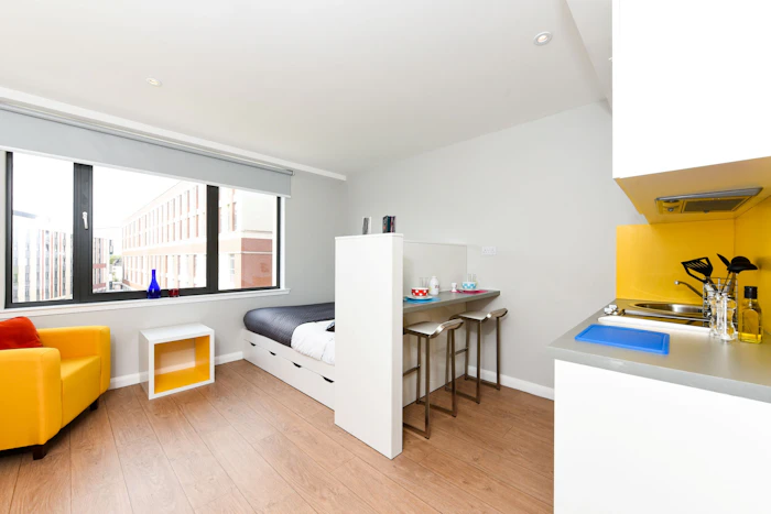  Studio Silver  -  Merchant Studios  - Gallery -  2