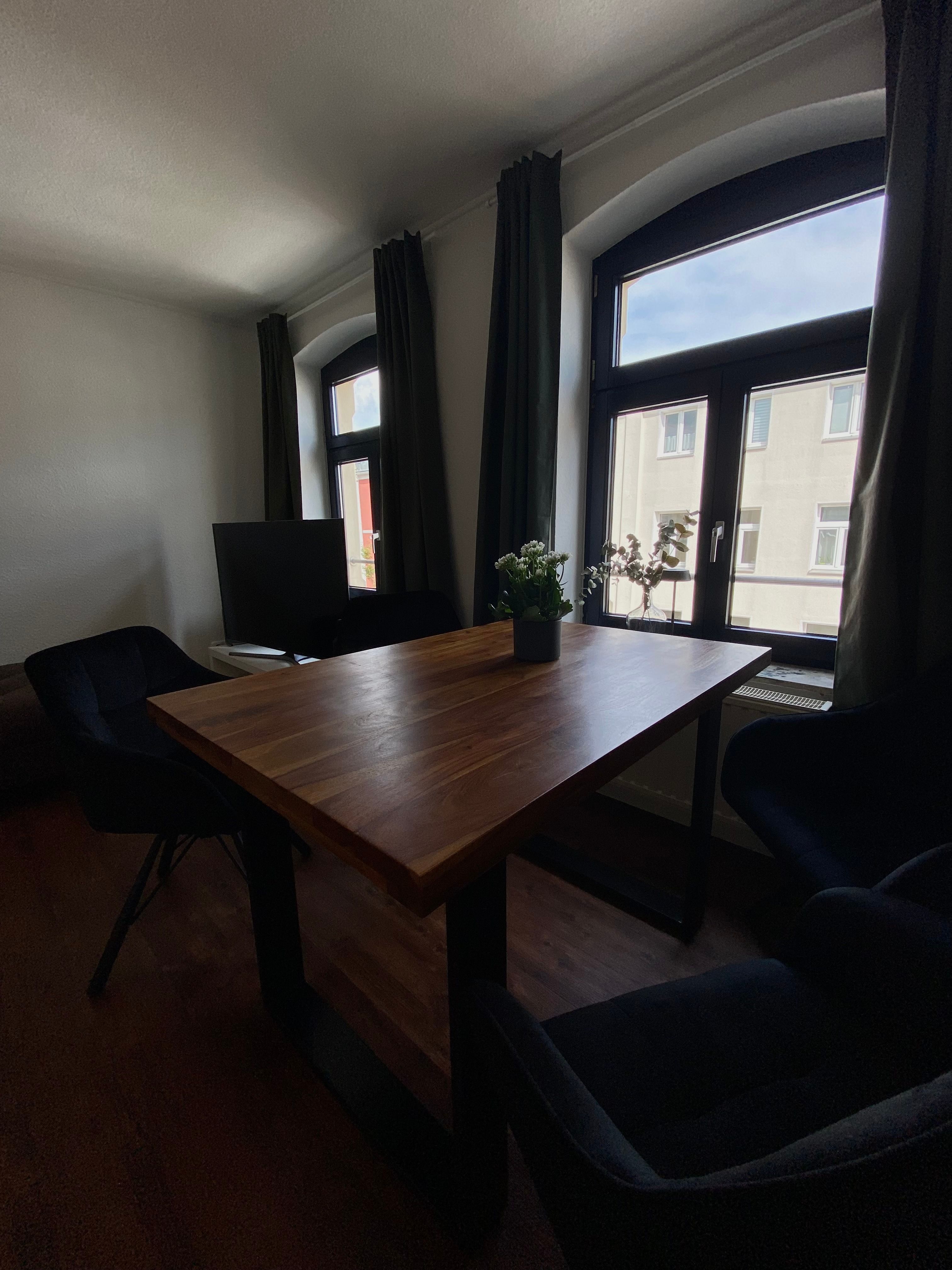  3 Zimmerwohnung Im Zentrum Von Schwerin  -  3 Zimmerwohnung im Zentrum von Schwerin  - Gallery -  1