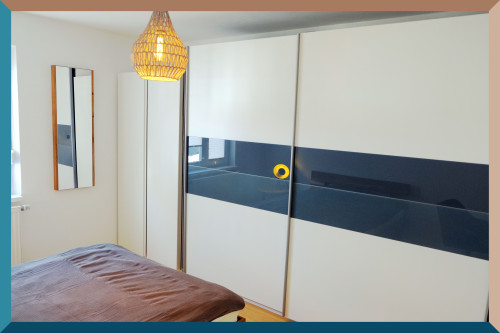 Charming, stylish, and fully furnished apartment in a quiet location.