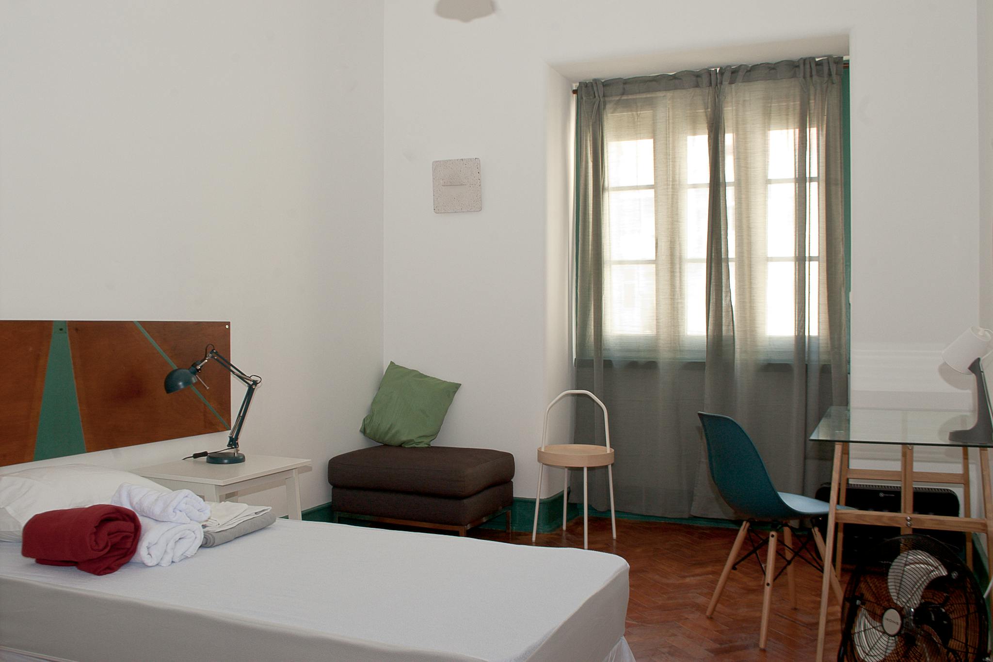 Private Room - Alameda Dom Afonso Henriques, Lisbon - Gallery - 1