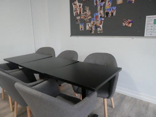  Silver En Suite City View  -  MyPad Paisley  - Gallery -  1