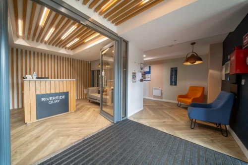 Riverside Quay - Gallery - 295