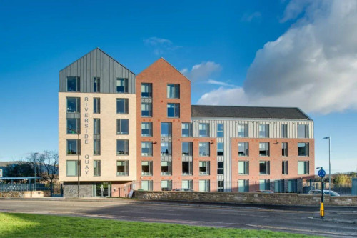 Riverside Quay - Gallery - 183