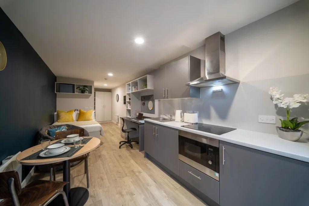 Gold Studio - 32