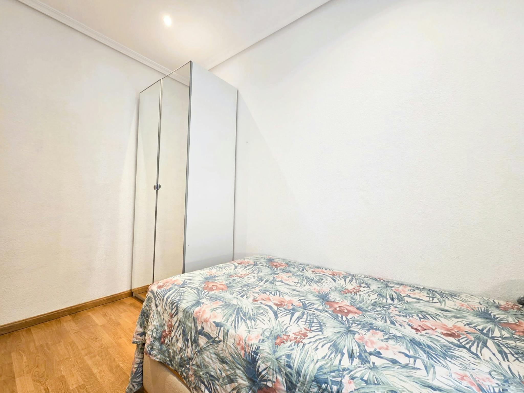 Calle de la Reina, Madrid