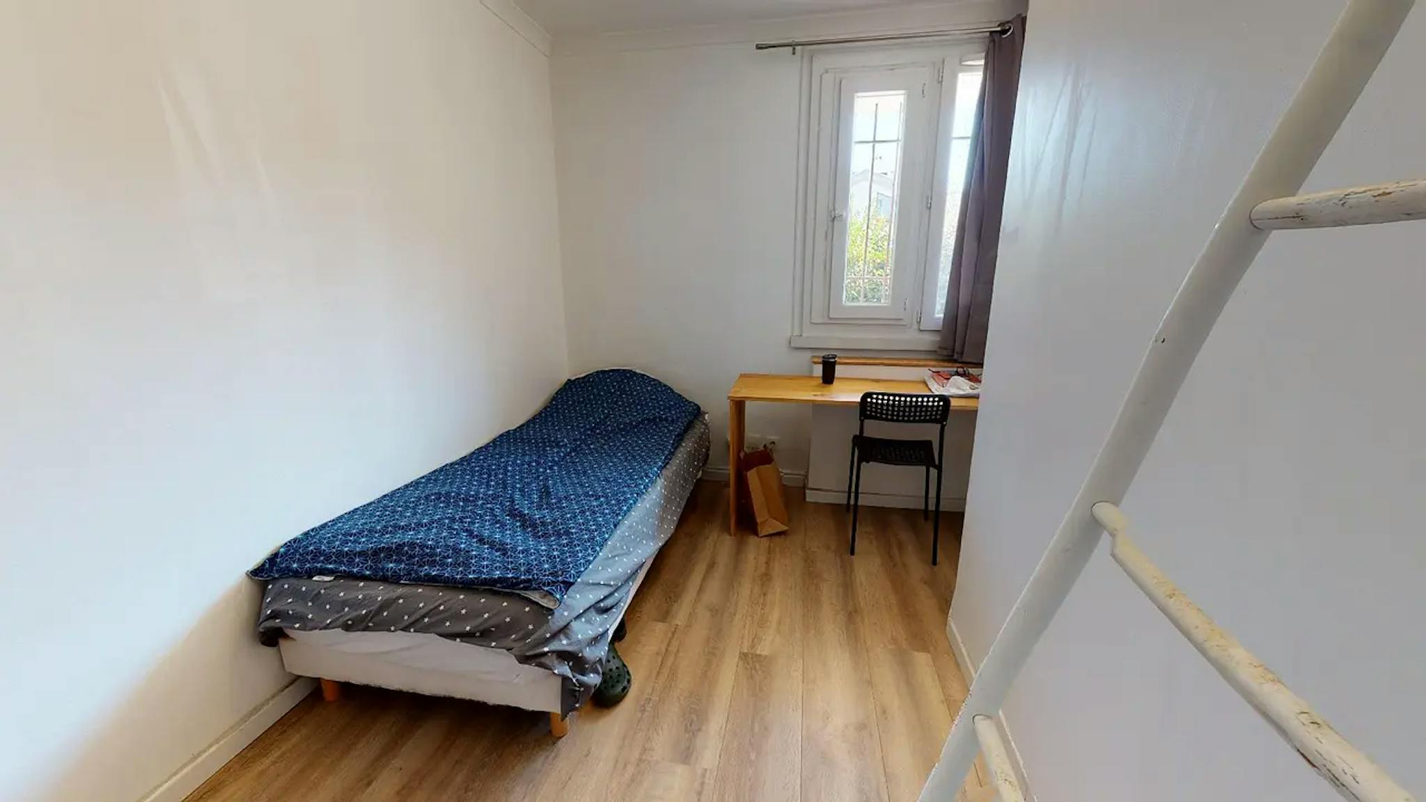 Private Room - 1