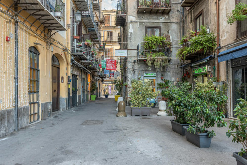 Via Isnello, Palermo
