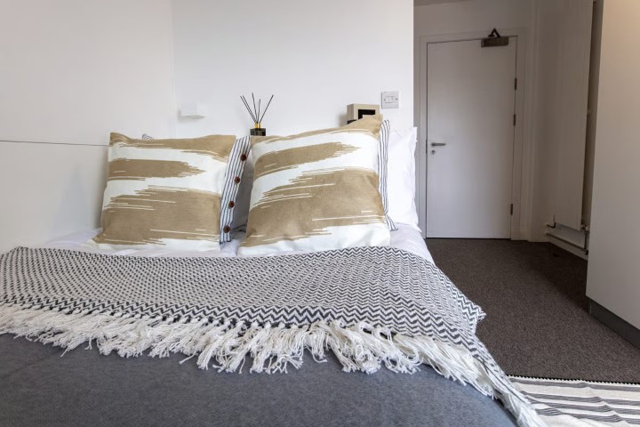 Superior En Suite - East Shore - Gallery - 1