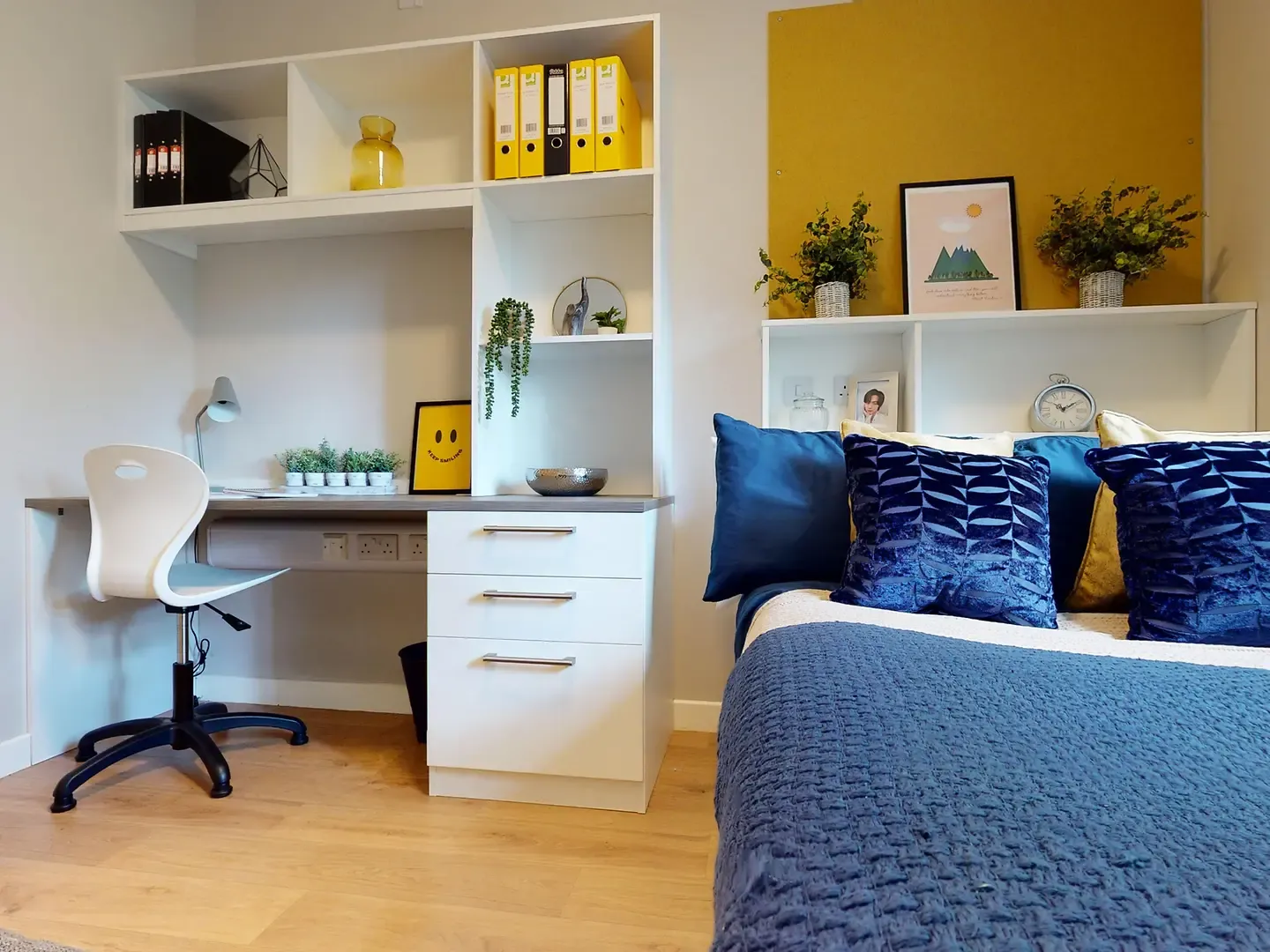  6 Bed Premium Ensuite  -  Centro House  - Gallery -  1