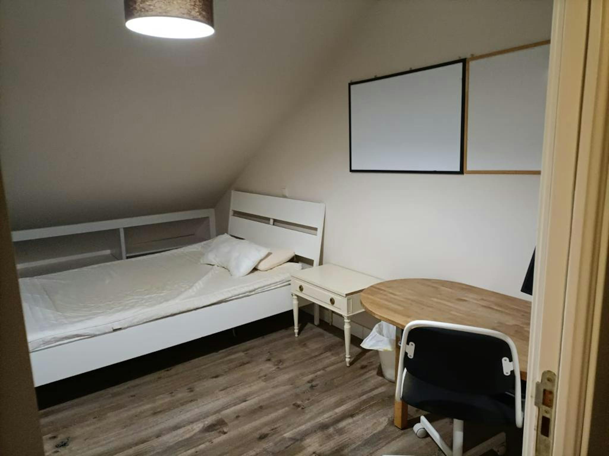  Private Room  -  Calle Burgos, Pozuelo de Alarcón  - Gallery -  1