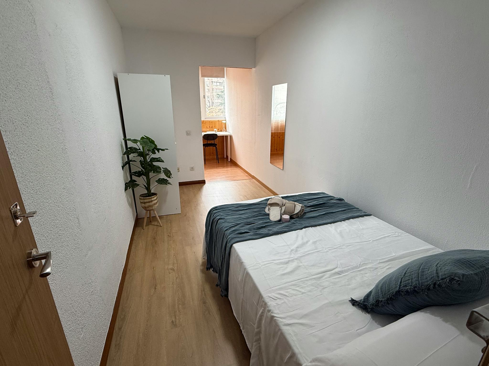  Private Room  -  Calle de Perú, Coslada  - Gallery -  1