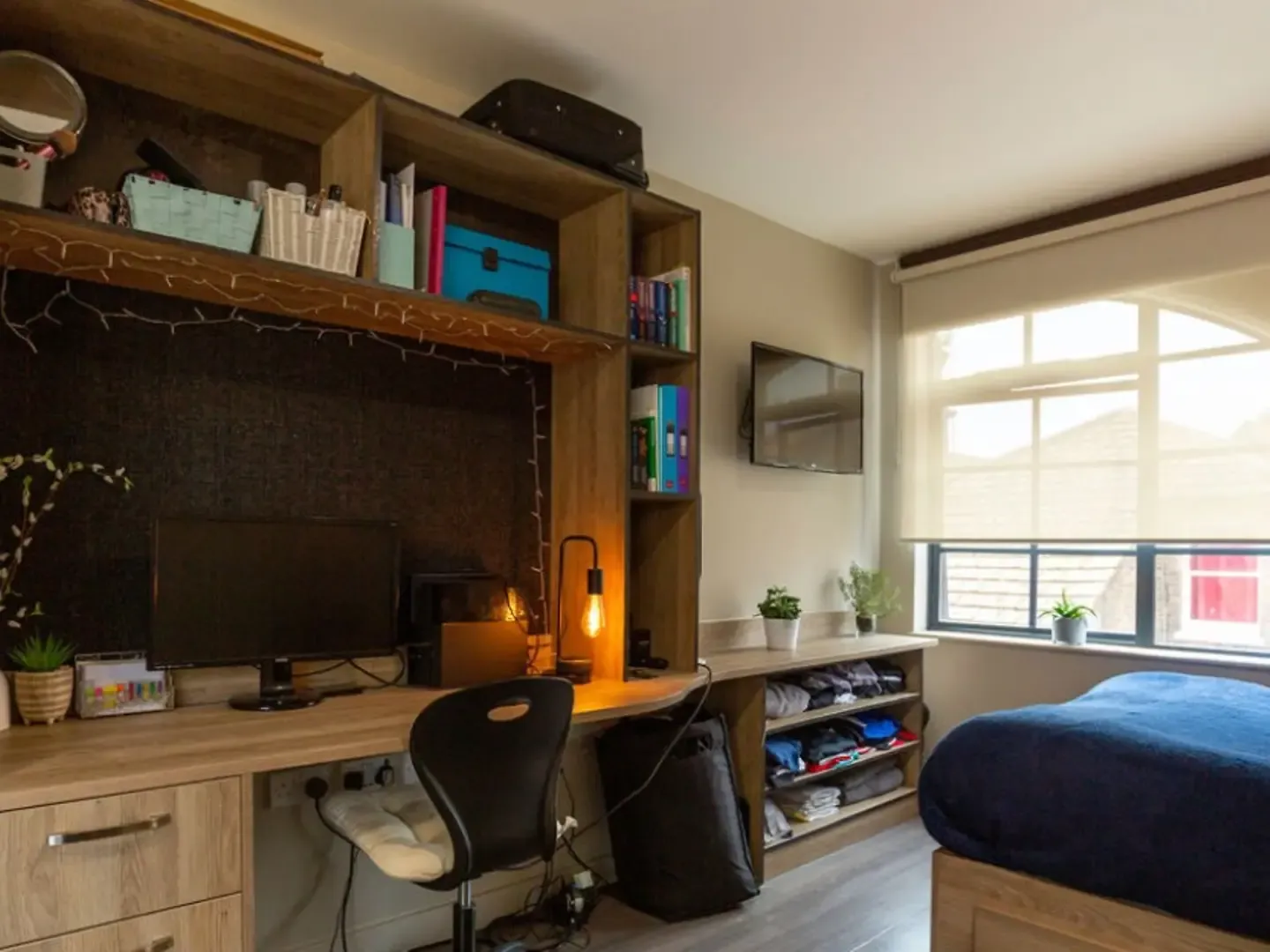  Large Studio Plus  -  St Peter’s Hall  - Gallery -  1