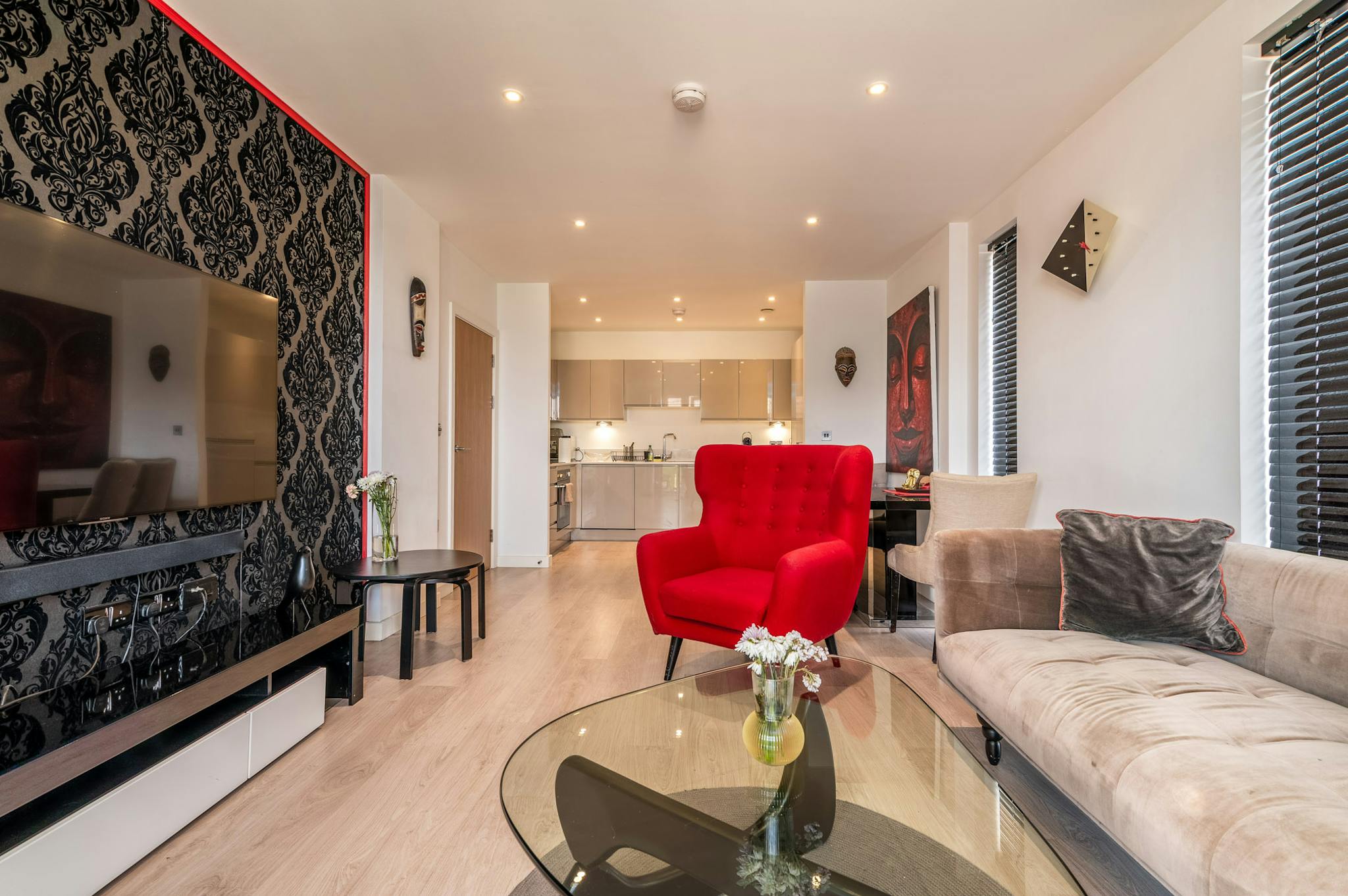 Entire Place - Matthews Close, Wembley - Gallery - 1