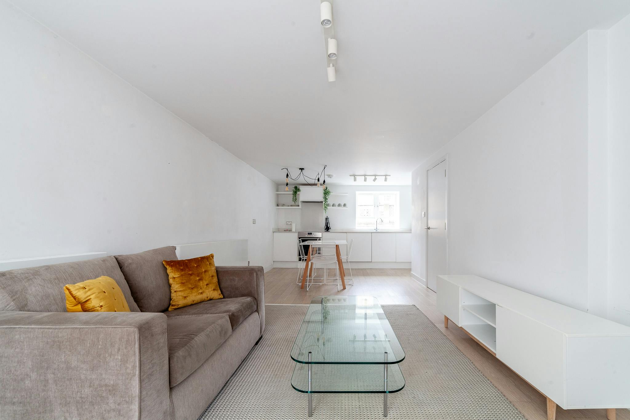  Entire Place  -  Ebury Street, London  - Gallery -  1