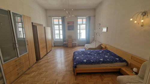 Hercegprímás utca, Budapest