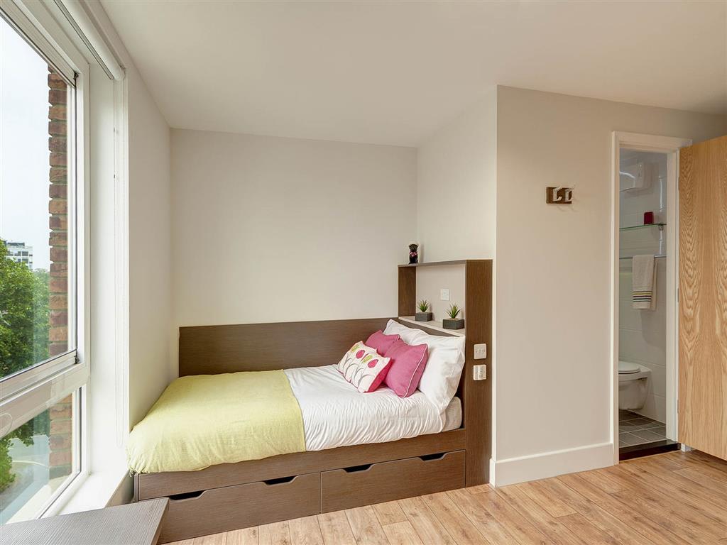  Premium En Suite  -  Davidson House  - Gallery -  2