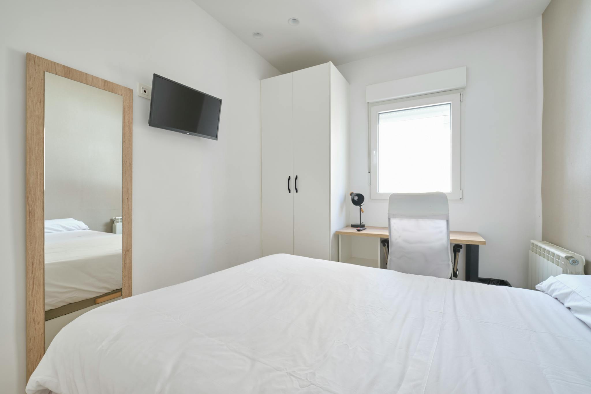Private Room - Avenida de Portugal, Salamanca - Gallery - 1