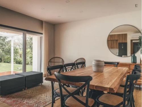 Amazing 2 Bedroom House close to Bombarral bus Station