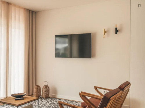 Amazing 2 Bedroom House close to Bombarral bus Station