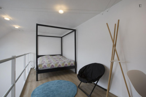 1-bedroom apartment, with outdoor area