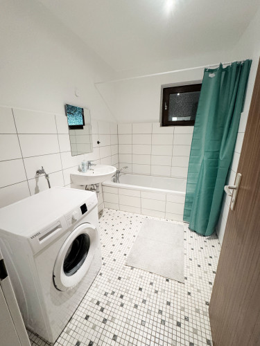 2-room ground floor apartment with balcony - Gallery - 13