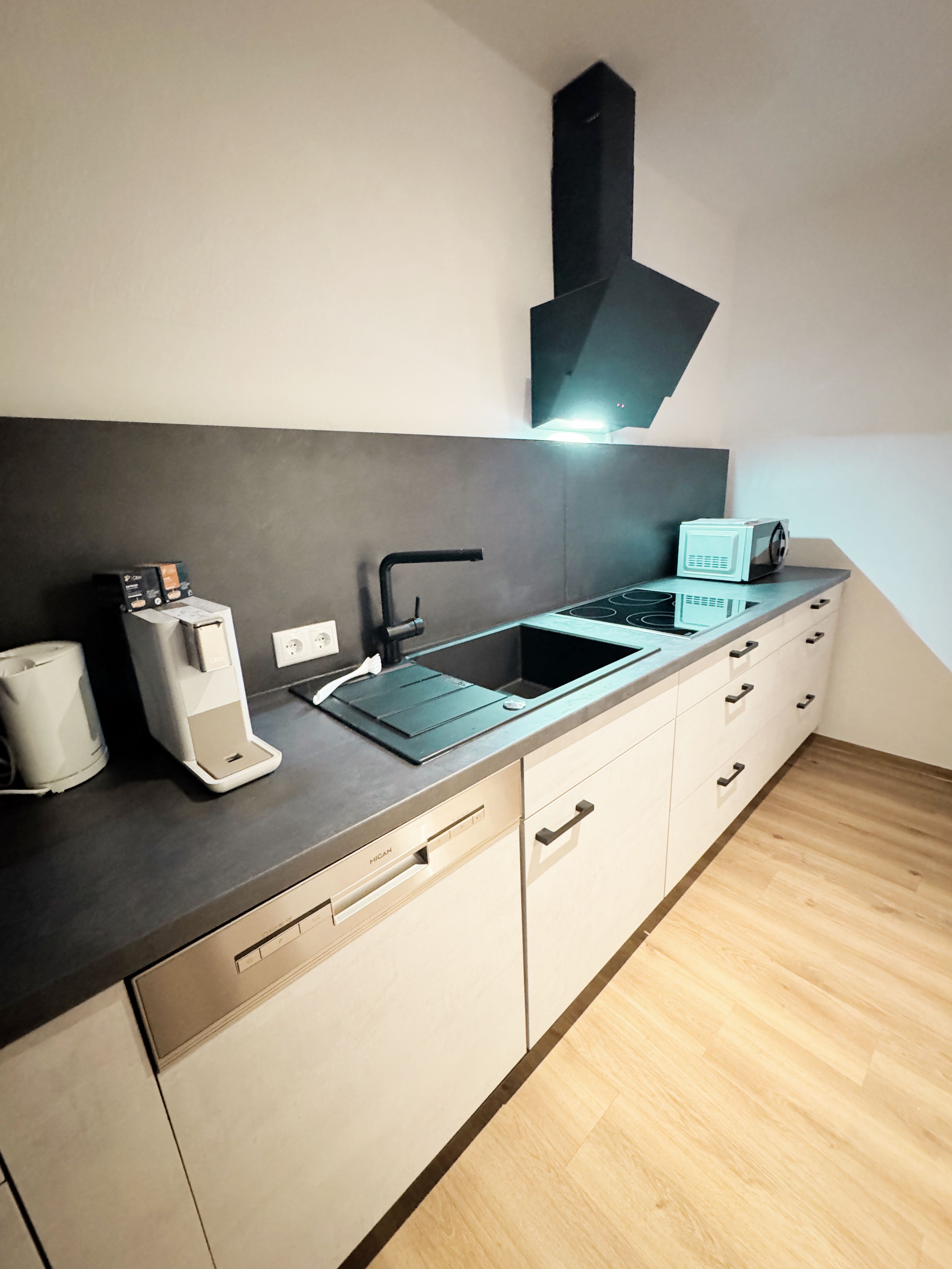 2-Room Ground Floor Apartment With Balcony - 9
