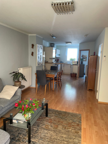 ReihCharmantes Reihenmittelhaus mit Garage in Koblenz-Lützel komplett eingerichtet